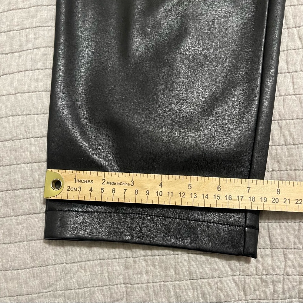 Loft Curvy Button Tab Slim Pants Faux Leather Size 2 - Picture 10 of 11